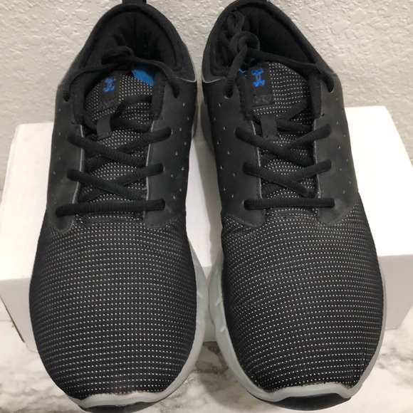 UNDER ARMOUR athletic shoes - Picture 4 of 6
